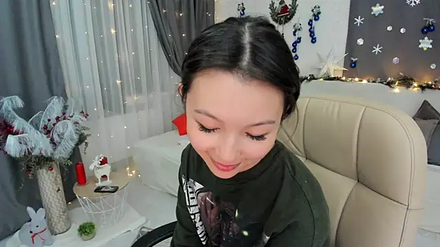 Snapshot of AgnieszkaBanana chatting on 01.11.25 AgnieszkaBanana online show from 01.11.25