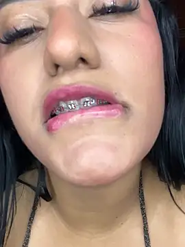 Snapshot of KorinaKovaa chatting on 02.28.25 KorinaKovaa online show from 02.28.25