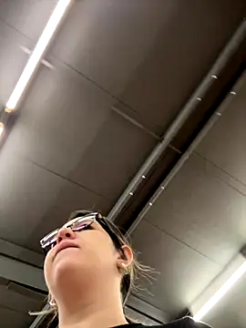 amooraaamoon online show from 01.08.26