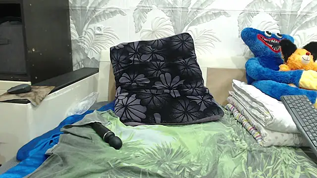 CamDiva113 online show from 03.13.25