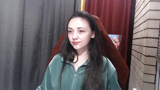 Snapshot of StacyMind chatting on 02.16.26 StacyMind online show from 02.16.26