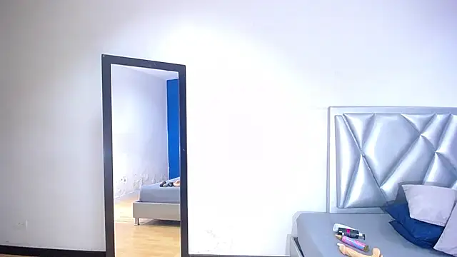 exotic karmella online show from 11.14.25