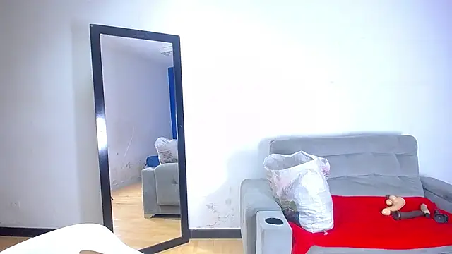 Snapshot of exotic_karmella chatting on 02.19.26 exotic karmella online show from 02.19.26