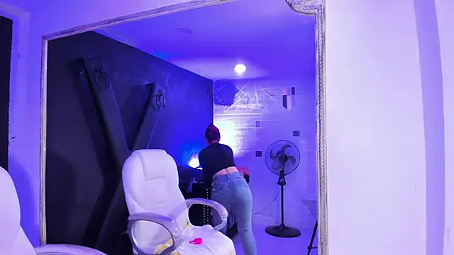 DarlingBDSM  online show from 02.25.25