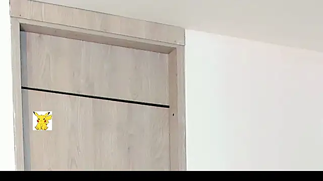 Snapshot of honey_skin chatting on 12.17.24 honey skin online show from 12.17.24