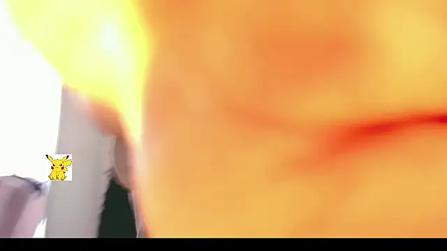 Snapshot of honey_skin chatting on 12.22.24 honey skin online show from 12.22.24