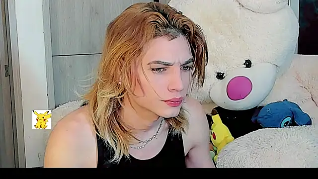 Snapshot of honey_skin chatting on 12.28.24 honey skin online show from 12.28.24