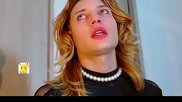 Snapshot of honey_skin chatting on 02.12.25 honey skin online show from 02.12.25