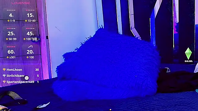 Snapshot of honey_skin chatting on 09.17.25 honey skin online show from 09.17.25