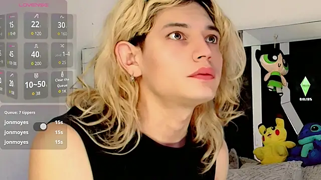 Snapshot of honey_skin chatting on 10.05.25 honey skin online show from 10.05.25