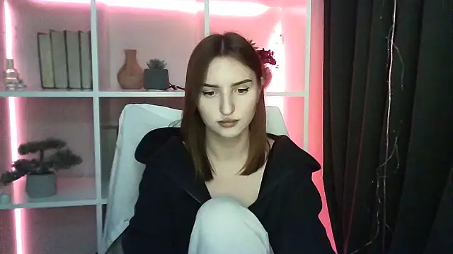 X Alisa online show from 02.16.25