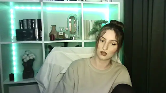 X Alisa online show from 01.16.26