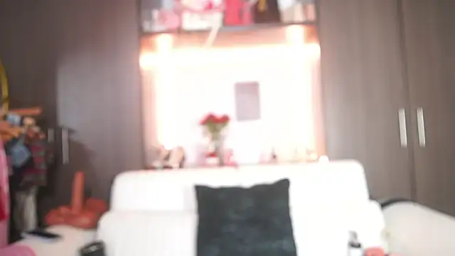 Snapshot of katlyn_martins chatting on 05.22.26 katlyn martins online show from 05.22.26