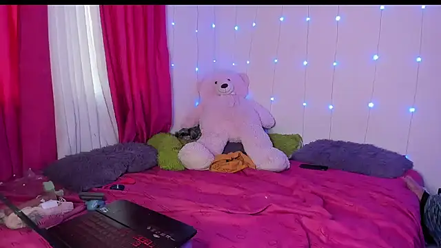 Snapshot of cathi_montana chatting on 12.31.24 cathi montana online show from 12.31.24