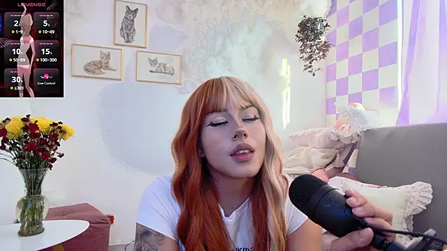 Snapshot of Ag4ta_ chatting on 02.19.25 Ag4ta  online show from 02.19.25