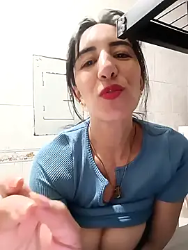 Snapshot of christine-x chatting on 04.22.26 christine-x online show from 04.22.26