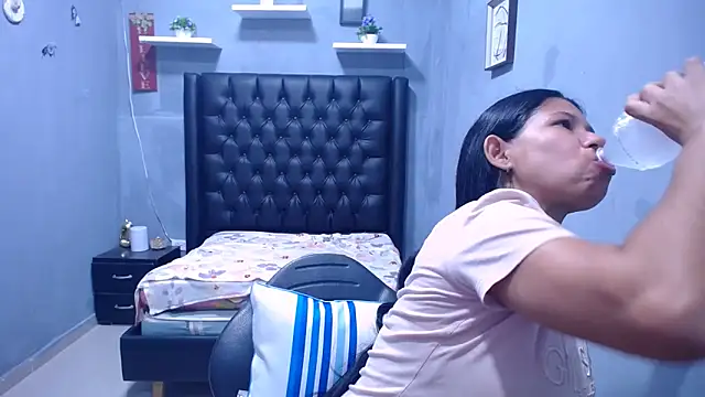 Letty Plugxo online show from 03.05.26