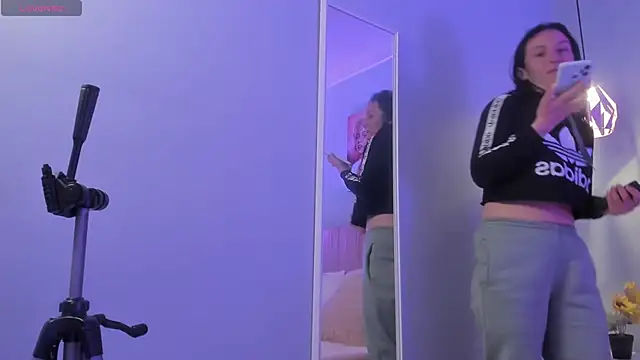 ScarletGV online show from 03.29.26