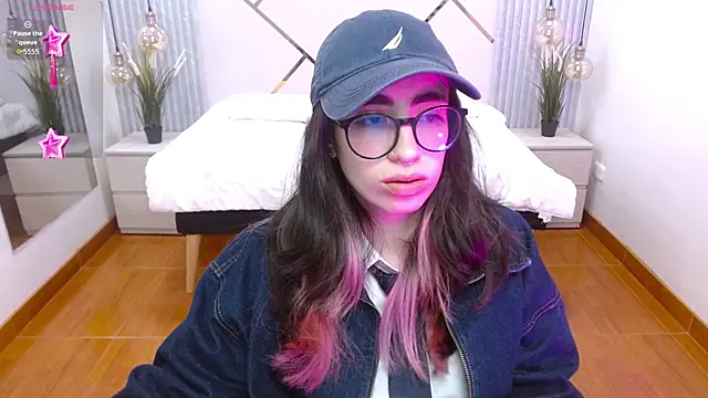 LenaRoses online show from 11.08.25