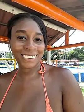 HanaThompson online show from 01.15.25