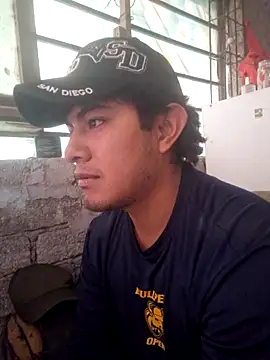 GusssHOT online show from 10.17.25