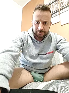 Snapshot of gilera250s chatting on 05.01.26 gilera250s online show from 05.01.26