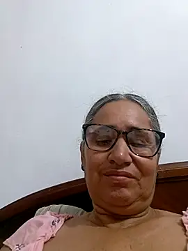 Snapshot of _candi chatting on 05.12.26 candi online show from 05.12.26