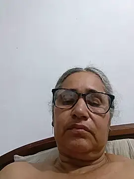 Snapshot of _candi chatting on 05.14.26 candi online show from 05.14.26