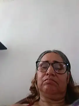 Snapshot of _candi chatting on 05.25.26 candi online show from 05.25.26