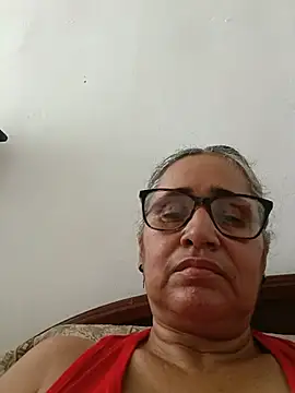 Snapshot of _candi chatting on 05.27.26 candi online show from 05.27.26