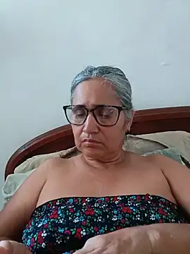 Snapshot of _candi chatting on 05.28.26 candi online show from 05.28.26