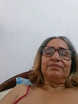 Snapshot of _candi chatting on 05.30.26 candi online show from 05.30.26