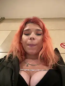 Snapshot of RiriRoseey chatting on 01.11.25 RiriRoseey online show from 01.11.25
