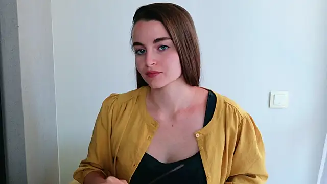 Miss Arwen online show from 06.18.26