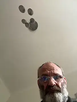 Shyboy817 online show from 11.04.25