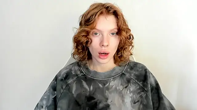 StellaDavis online show from 12.16.25