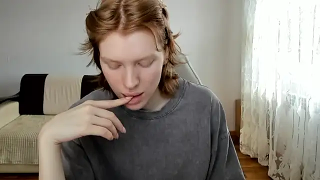 Snapshot of StellaDavis chatting on 04.18.26 StellaDavis online show from 04.18.26