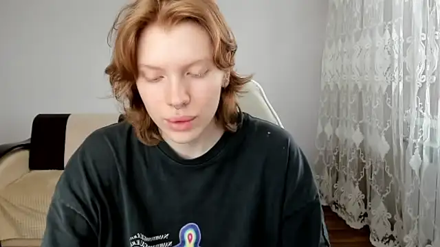 Snapshot of StellaDavis chatting on 05.01.26 StellaDavis online show from 05.01.26
