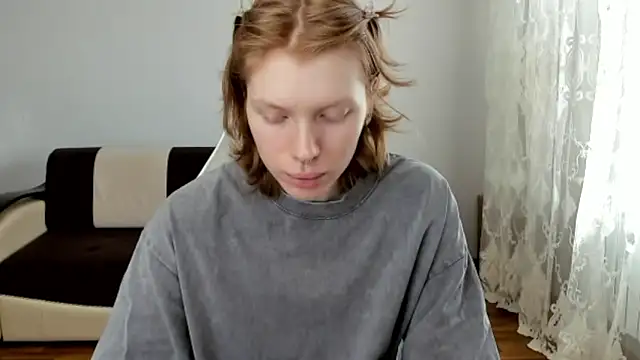 Snapshot of StellaDavis chatting on 05.03.26 StellaDavis online show from 05.03.26