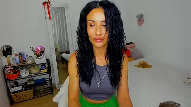 Snapshot of Blackeyeslady chatting on 05.22.26 Blackeyeslady online show from 05.22.26