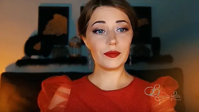 MissBeverlyMills online show from 10.04.25