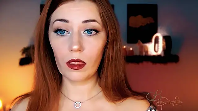 MissBeverlyMills online show from 11.15.25