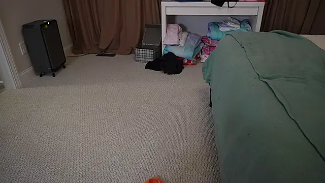 MaggieMayI89 online show from 04.19.26