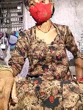 Snapshot of Anushka_Ji chatting on 06.17.26 Anushka Ji online show from 06.17.26