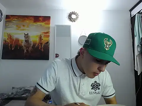 Snapshot of Pharaon_71 chatting on 03.05.25 Pharaon 71 online show from 03.05.25