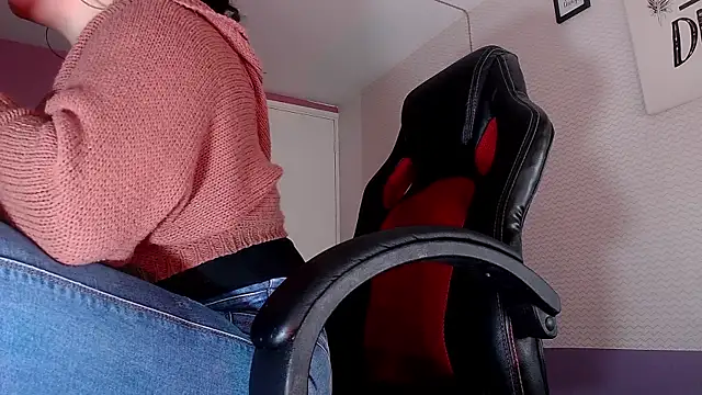 Lina23  online show from 04.17.26