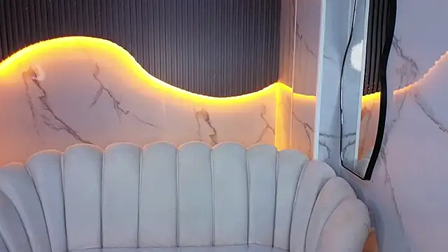 victoria castillo b online show from 02.05.26