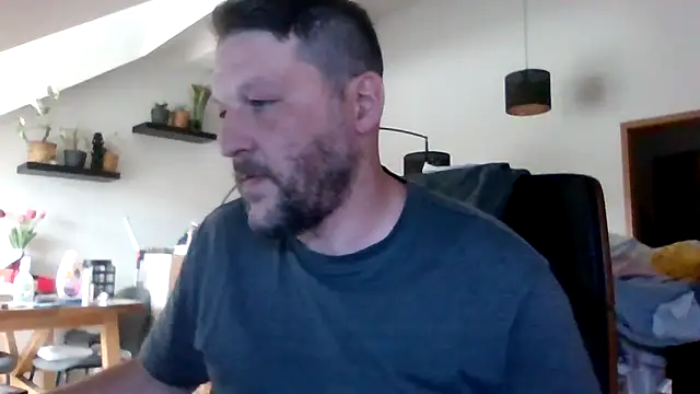 Snapshot of BennyLommy chatting on 06.12.26 BennyLommy online show from 06.12.26