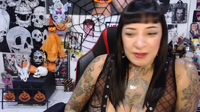 Rollyderolandia666 online show from 10.22.25