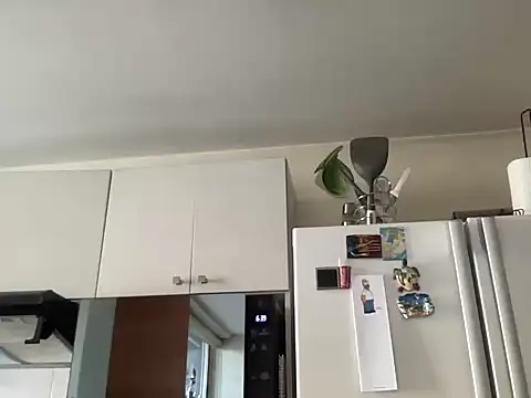 littlelatinhunter online show from 12.05.25